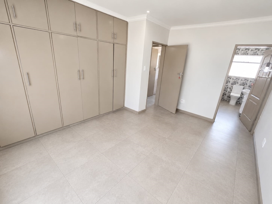 To Let 4 Bedroom Property for Rent in Pellissier Free State